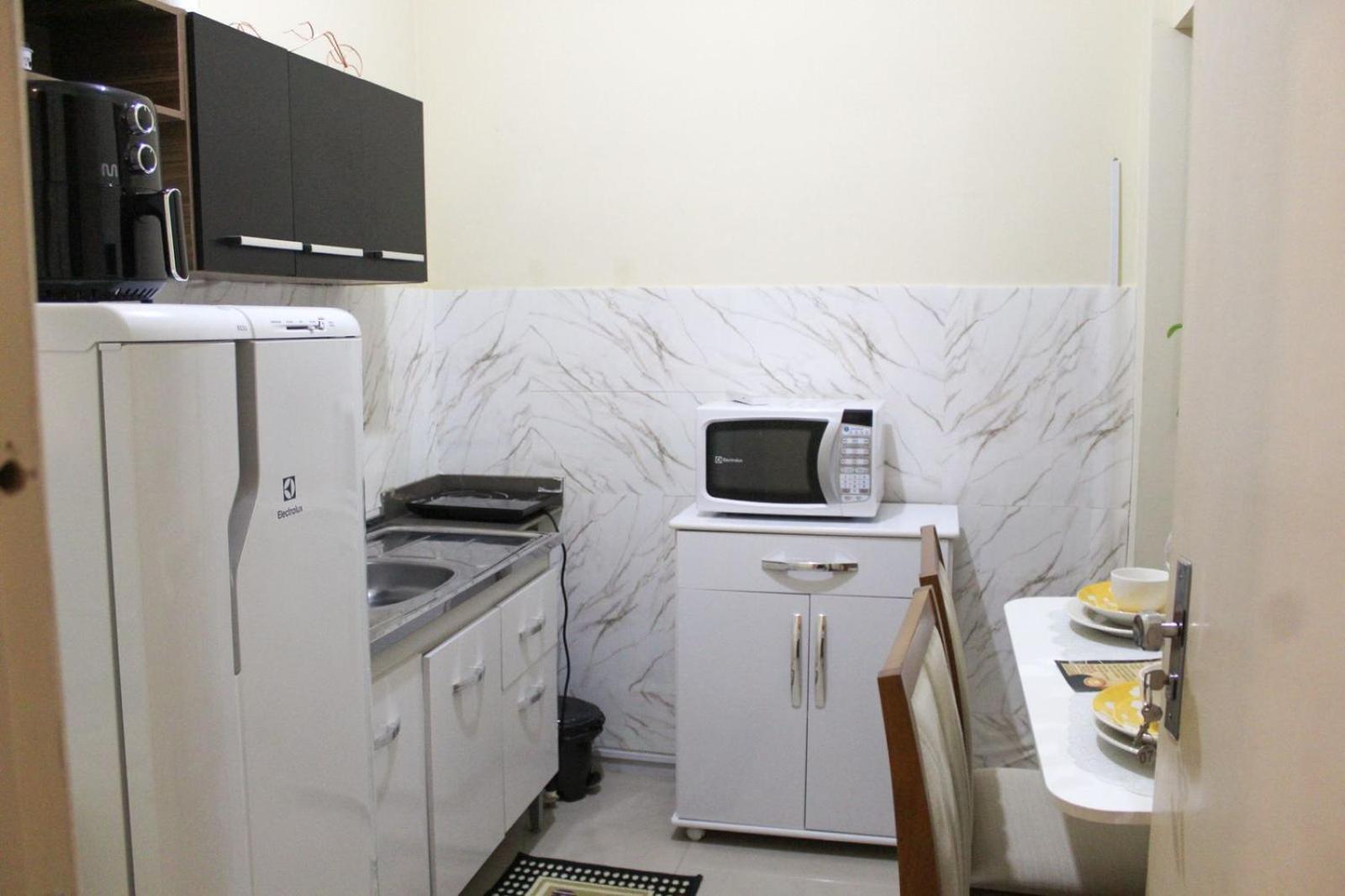 Kitnet Moderna, Confortavel , Climatizada E Linda 7A 蒙蒂斯克拉鲁斯 外观 照片